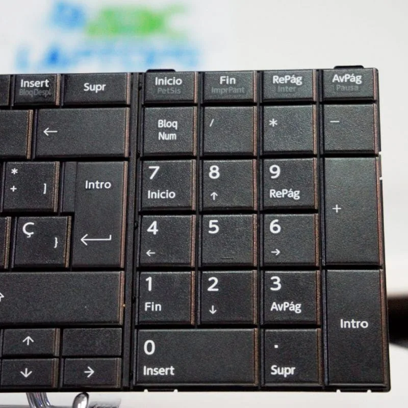 TECLADO TOSHIBA L855/ C870/ C850 - Imagen 8